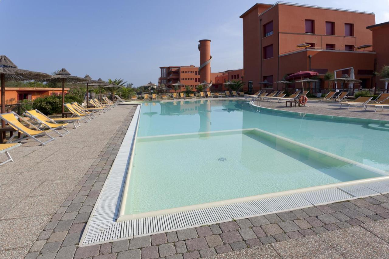 Toscana Sport Resort Calambrone Exterior photo