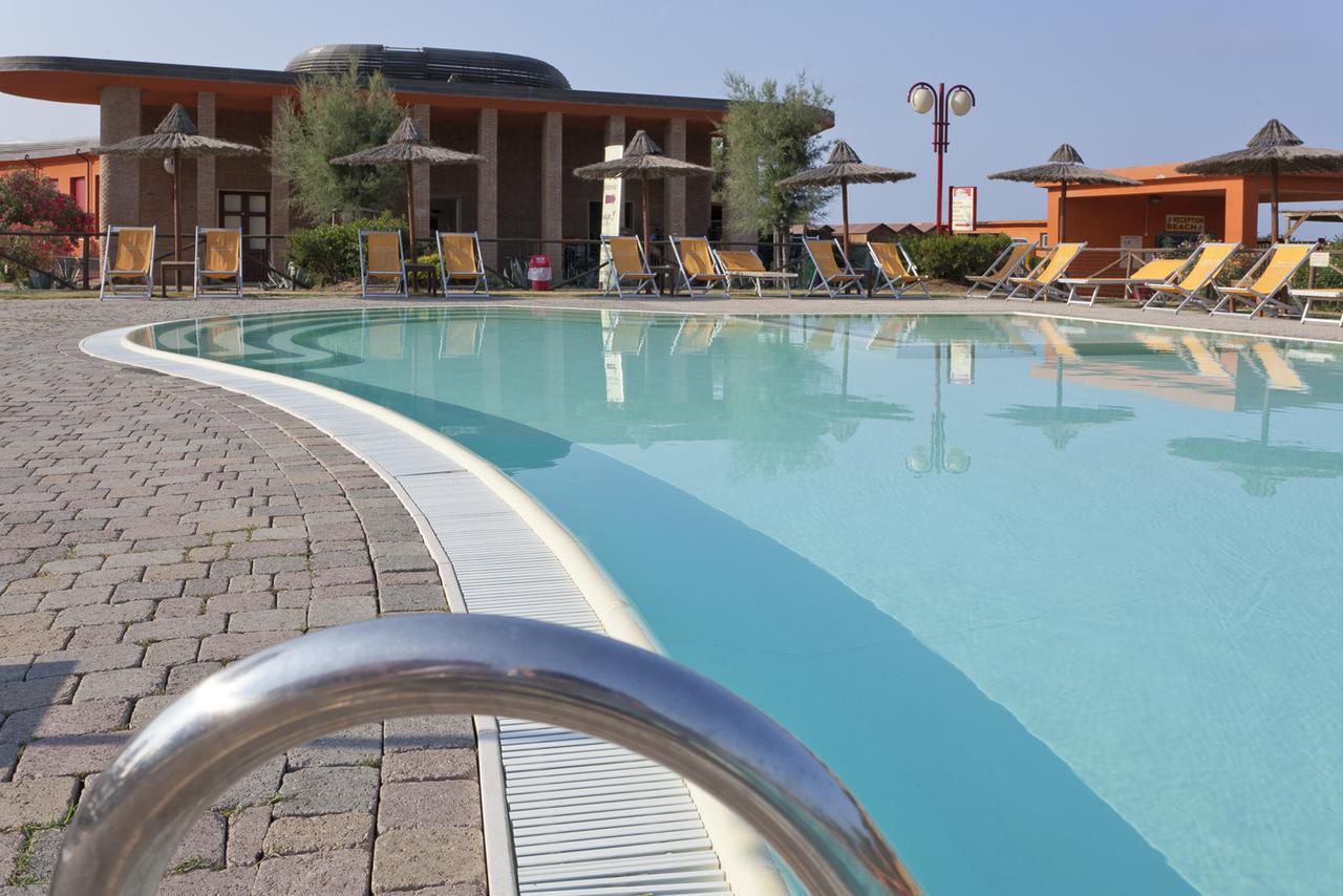 Toscana Sport Resort Calambrone Exterior photo